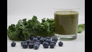 Blueberry  Kale Smoothie for vision and eye health  Dominiques kitchen [upl. by Eilesor]