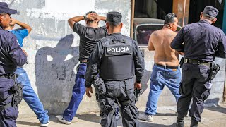 EL SALVADOR BUKELE libera a 3000 DETENIDOS en plena guerra contra las pandillas [upl. by Riebling]