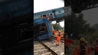 রেলের লাইন কিভাবে জোড়া লাগানো হয় 🚉।। Railway line welding work [upl. by Ahseinar879]