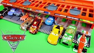 CARS 2 World Grand Prix 10 Car Race Launcher Hot Wheels Toys Disney Pixar Cars Carrying Case [upl. by Amihsat]