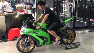 2011 ZX10R with Translogic Quickshifter [upl. by Eileek]