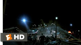 Cloverfield 29 Movie CLIP  Brooklyn Bridge Collapse 2008 HD [upl. by Eeliab]