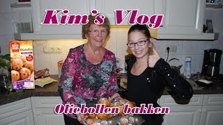 061  Oliebollen bakken [upl. by Crompton]