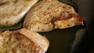 Escalopes de foie gras poêlées [upl. by Razatlab]