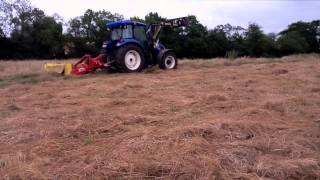 Tractor test New Holland TD5 series [upl. by Aretahs]