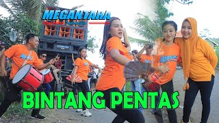 menari dijalanan sudah kayaq bintang pentas  megantara [upl. by Buckden426]