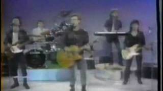 Promotional video of Tommy Conwell and the Young Rumblers  1987 PRISM WMMR [upl. by Nahtonoj]