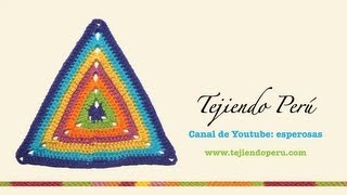 Tejido triangular en crochet  Tejiendo Perú [upl. by Arney]