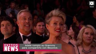 Adele rompio su grammy para compartirlo con Beyonce [upl. by Hewe774]