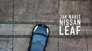 Jak Nabít Nissan Leaf na Rychlonabíječce  AlzaPower [upl. by Derfiniw]