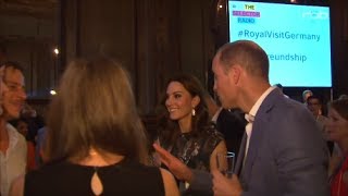 William und Kate in Clärchens Ballhaus Berlin  Royal Visit [upl. by Anifur]