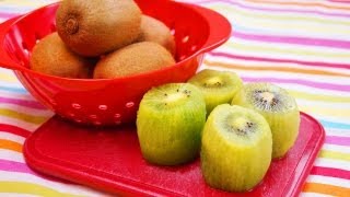 How To Peel A Kiwi With a Spoon Easy Cut and Peel Diane KometaDishin With Di Video 73 [upl. by Rothstein]