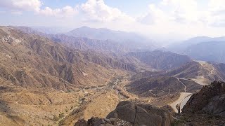 Tra le montagne di Asir provincia saudita tutta da scoprire [upl. by Lawry]