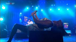 HD Noisettes  Dont Upset The Rhythm Live  New Pop Festival 2009 [upl. by Bruyn]