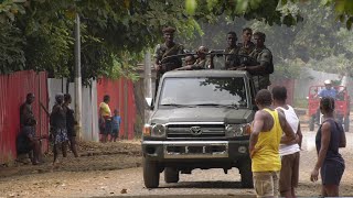 A equipa conjunta busca foragido em Pinheira Roça após alerta da população  STP [upl. by Ahsatsana]