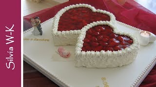 Hochzeitstorte  Erdbeertorte  Herzen  Fondant [upl. by Elletsyrc]