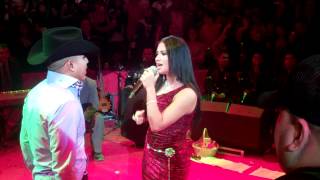 Espinoza Paz  Lluvia Vega ¿Qué Me Vas A Decir Si Vuelvo Live [upl. by Artimid157]