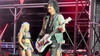 Motley Crue  Kickstart My Heart  01072023  Wembley Stadium London [upl. by Enisamoht]