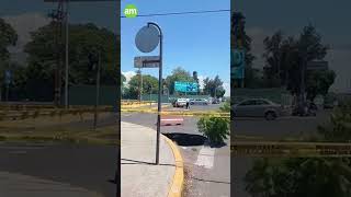 Socavón de 2 metros de ancho sorprende a automovilistas ciclistas y peatones en Celaya [upl. by Tavey590]