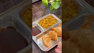 Barish Me Banaye Mast Garma Garam Chole Samose Chole Samosa Street Style homemakersneha9778 [upl. by Eiramanitsirhc444]