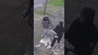 🤯 Lomas de Zamora En Ingeniero Budge una pareja roba un trapo de piso [upl. by Are]