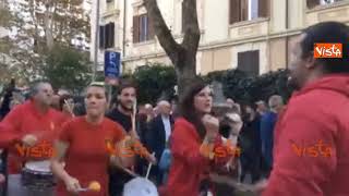 Ostia scende in piazza dopo laggressione al giornalista di Nemo [upl. by Acinoed]