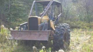 John Deere skidder 440 A [upl. by Willem136]