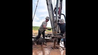 Workover Service Rig Part2 rig work drilling oil tripping over [upl. by Jelsma]