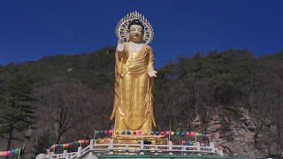 Korea Walk 아직 쌀쌀한 속리산 법주사 풍경 Walking around Beopjusa Temple of Songnisan Mountain [upl. by Meensat101]