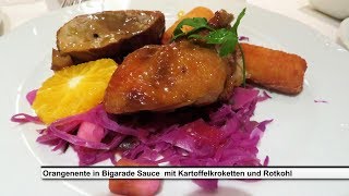 MSC SEAVIEW ABENDESSEN IM BEDIENRESTAURANT alle Gerichte mit Untertitel [upl. by Orabla]