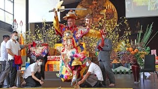 HD Dorje Shugden Oracle taking trance in Kechara Forest Retreat 21 June 2015 [upl. by Atsed366]