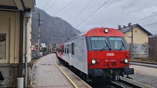 Einfahrt des Regionalexpress 4408 am 11022024 in Bad Ischl [upl. by Yenitirb]