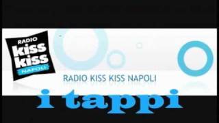 i tappi kiss kiss napoli  MastAniello e Giuvanniello  quotiesc a ffà e ppurpettquot [upl. by Osei]