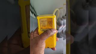 Calibration of Bw Honeywell Max XT II multi gas detector [upl. by Mitzie]