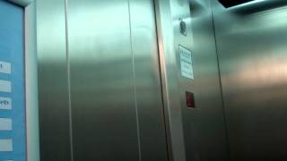 Hoistway Lift  Fareham shopping Centre [upl. by Kristofer]