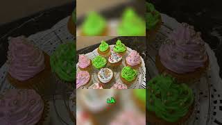 Comment faire de délicieux cupcakes avec seulement 4 ingrédients 🧁👩‍🍳shorts [upl. by Ammadas430]