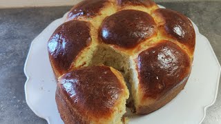 بريوش بدون روبو سهلة التحضير و روعة 😋😋😋brioche facile et moelleux [upl. by Irtak47]