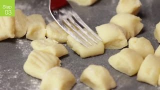 Gnocchi maken  Allerhande [upl. by Anoel508]