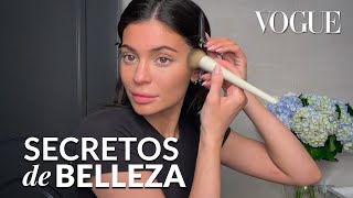 Kylie Jenner y su guía para un maquillaje natural con Kylie Cosmetics  Vogue México y Latinoamérica [upl. by Rustice]