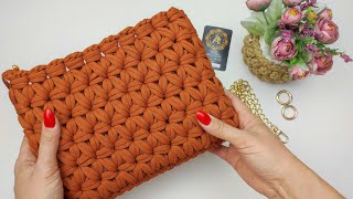 Floral Pattern Crocheted Handbag A New Experience in Crocheting Цветочный узор Вязаная крючком сумка [upl. by Kit264]