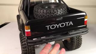 Axial SCX10 ii kit  proline Toyota Sr5 Hilux body [upl. by Notsud]