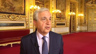 Xavier Bertrand à Matignon  lhypothèse soutenue par les sénateurs LR [upl. by Kailey377]