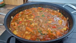 Eines der besten Gulasch Suppen Rezepte der Welt Leckere Gulaschsuppe [upl. by Lerrad]