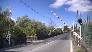 Spoorwegovergang Piedimonte Etneo I  Railroad crossing  Passaggio a livello [upl. by Kcirre214]