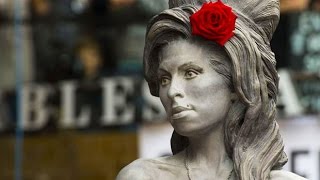 Lifesize Amy Winehouse statue unveiled in Camden [upl. by Sothena969]