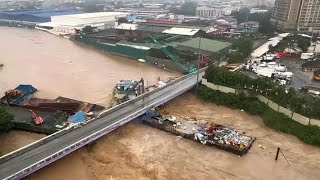 FOOTAGE  Marikina River PH overflow because of Typhoon Carina  Girl Crying [upl. by Ayikur767]