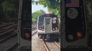 An R160B Siemens Q train leaving Kings Highway [upl. by Zizaludba]