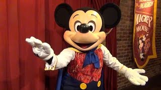 Talking Mickey Mouse Sings quotHappy Birthdayquot to me at Magic Kingdom Town Square Theater Disney [upl. by Aivyls]