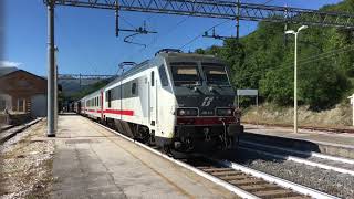 4K  Treni a Fossato di Vico  Ferrovia RomaAncona [upl. by Sucramd]