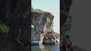 Thrust Fault V3  📍 Lone Rock Vermont outdoorclimbing climbing bouldering rockclimbing [upl. by Necyrb]